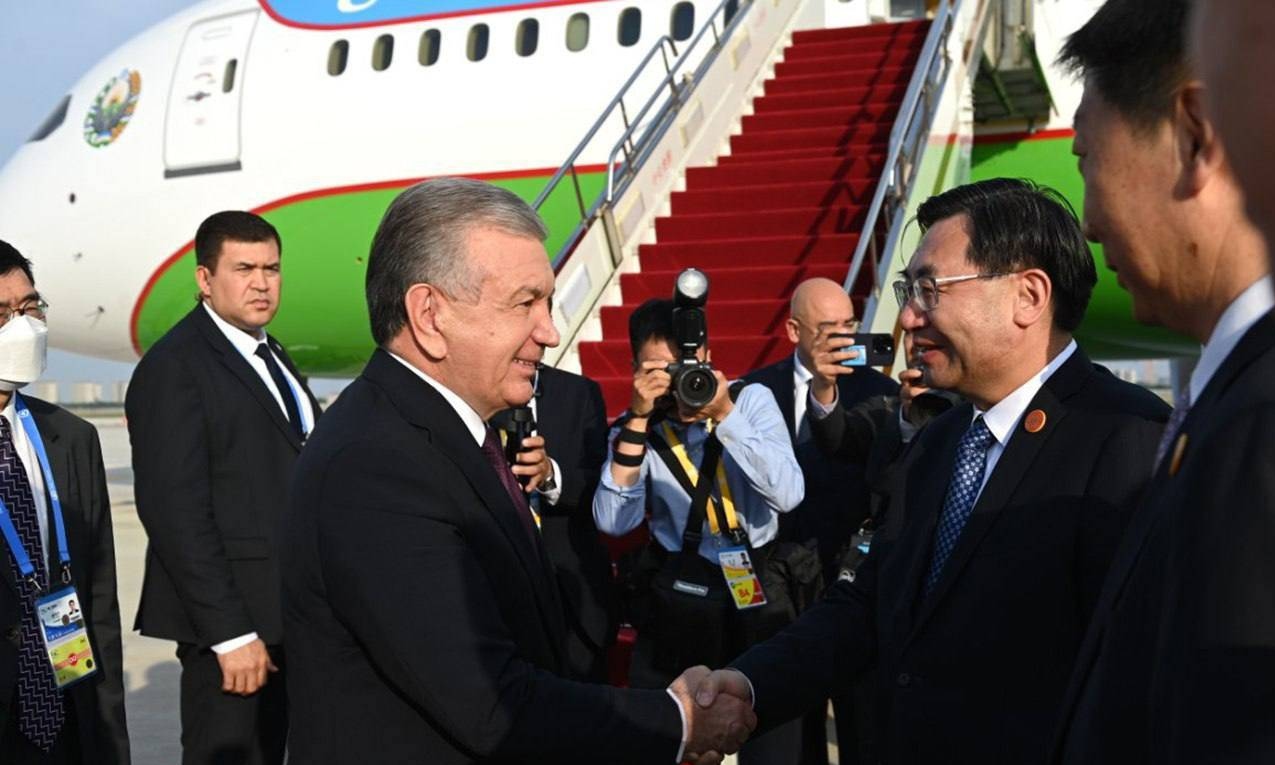 Президент Узбекистана завершил свой визит в Китай и отбывает в Ташкент
