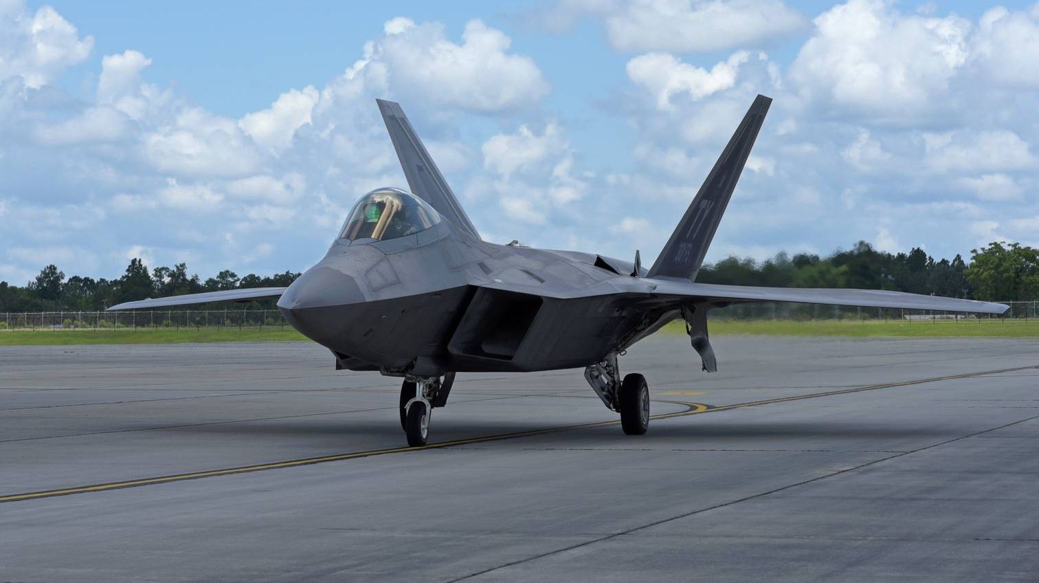 F-22 Raptor на авиабазе США Тиндалл во Флориде