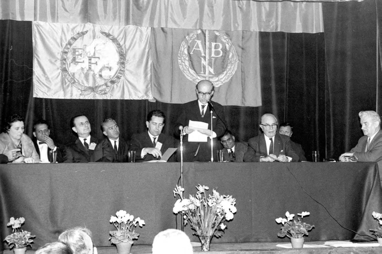 Совместная конференция Антибольшевистского блока народов и Европейского совета свободы (стоит — Ярослав Стецько). Лондон. 1982