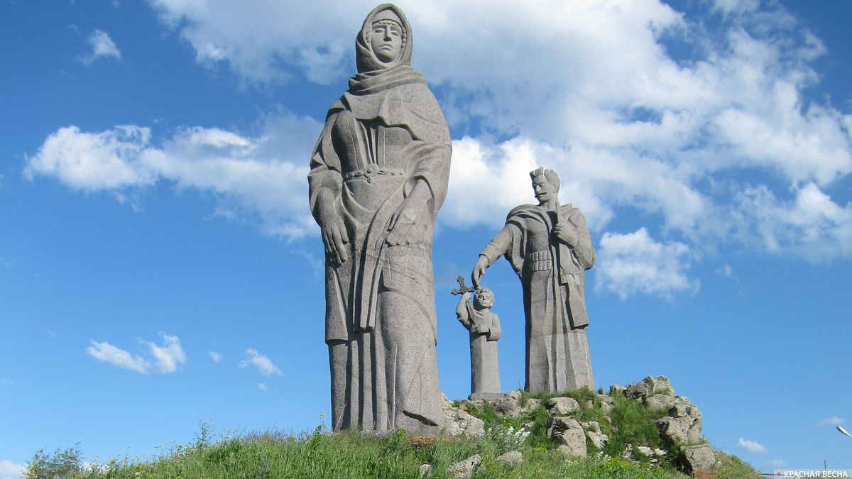 Памятник погибшим в войне. Армения.