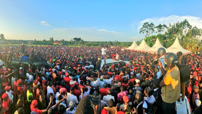 Митинг в поддержку Боби Вайна в Уганде