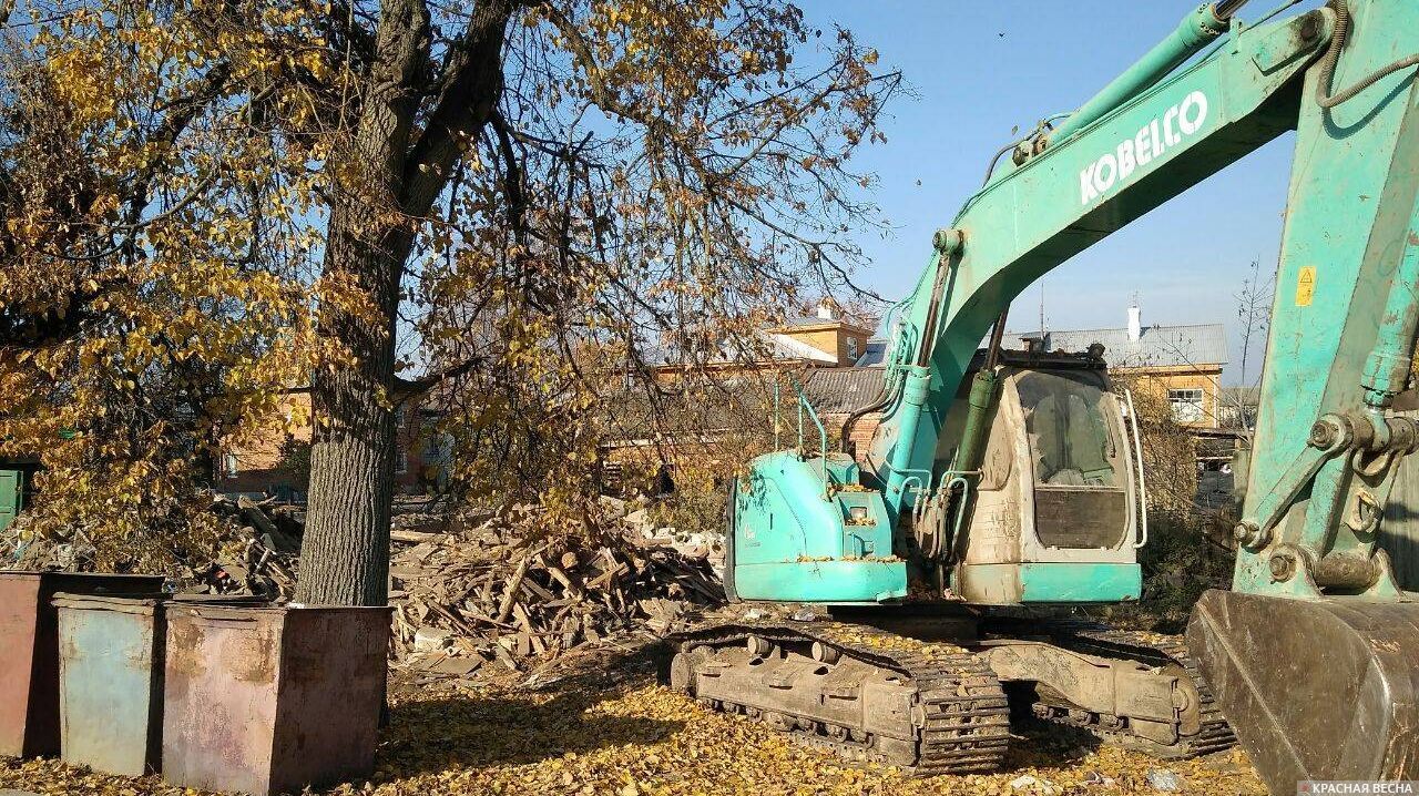 Остатки снесенного дома в Боровске