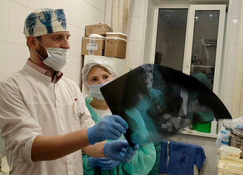 Николай Пивоваров за работой