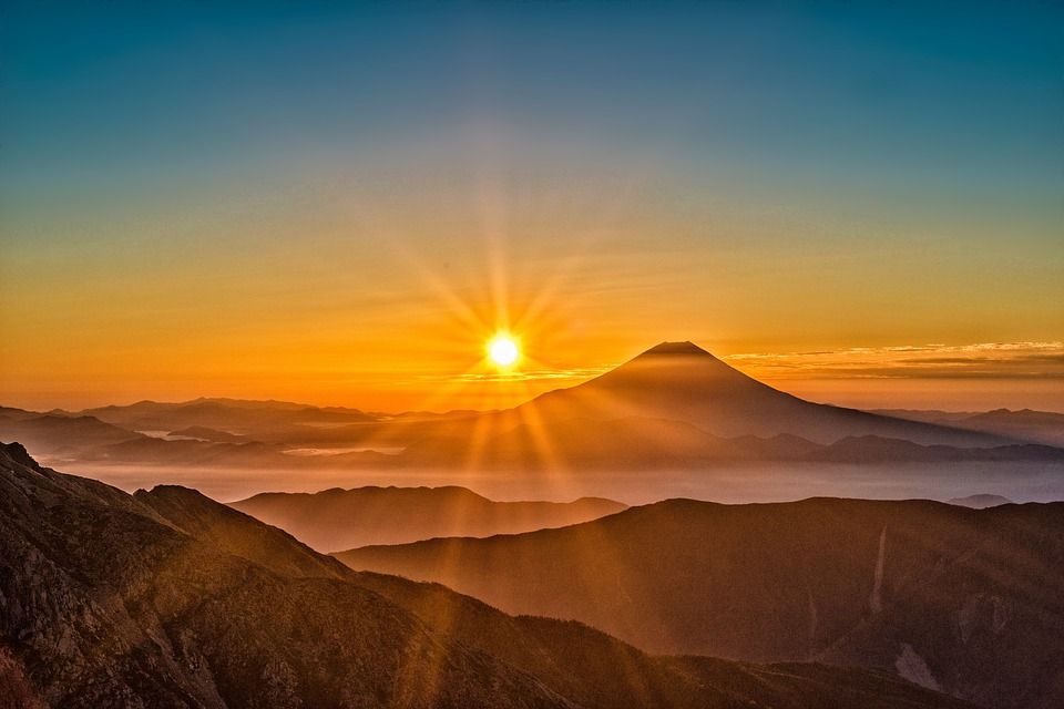 Солнце, гора Фудзи, Япония