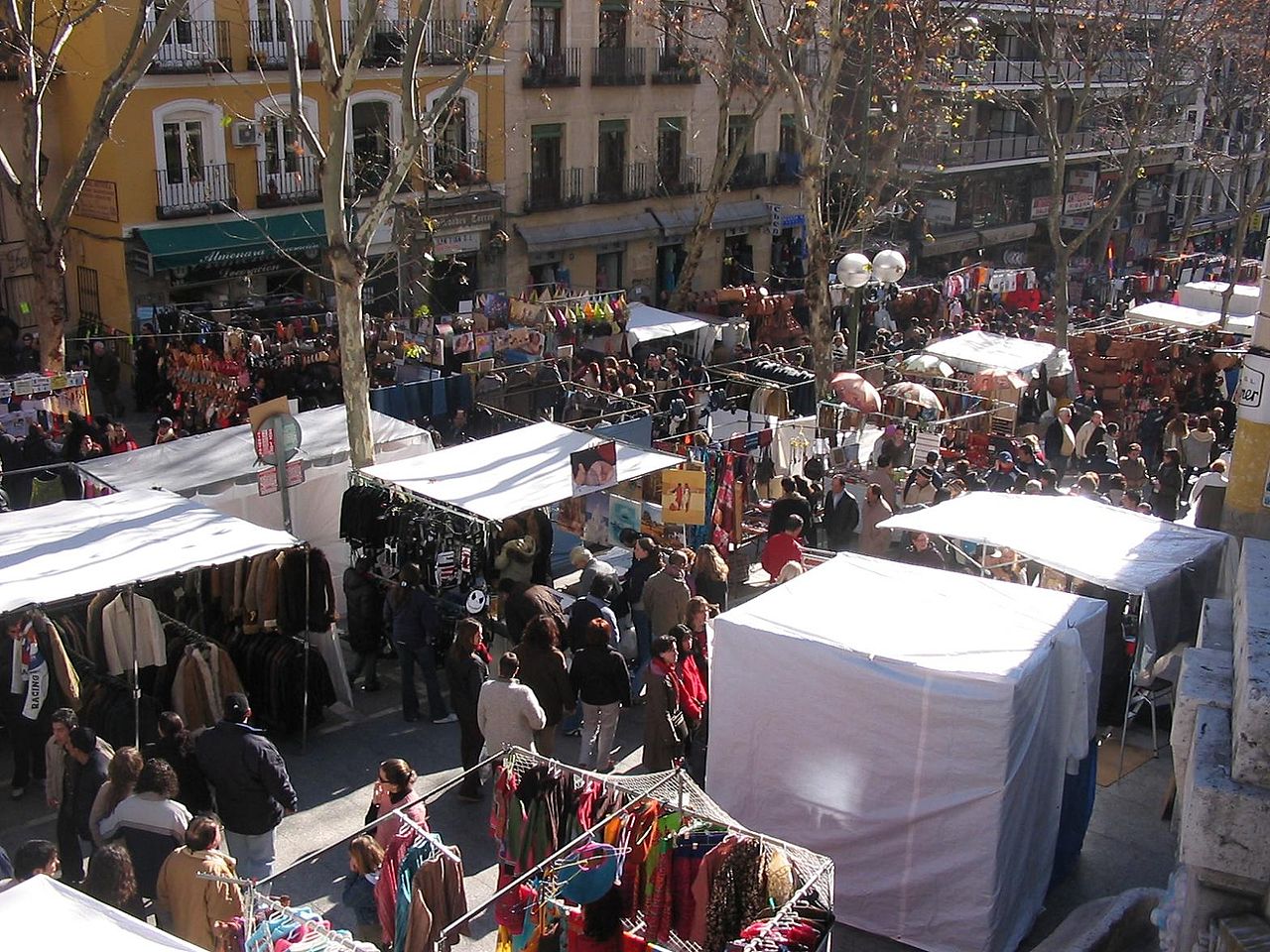  «Блошиный» рынок Мадрида Эль-Растро 