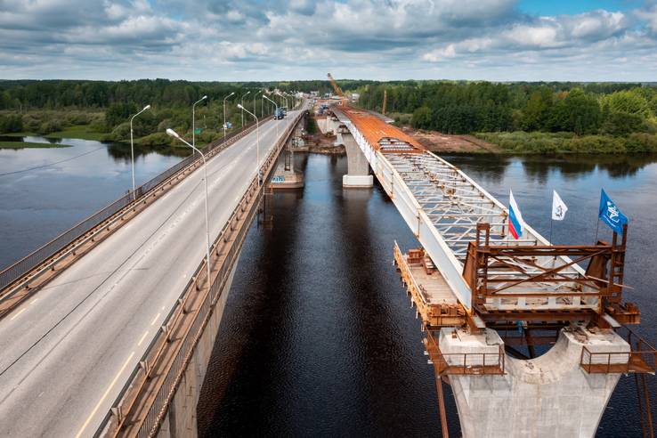 Строительство нового моста через Волхов в Киришах