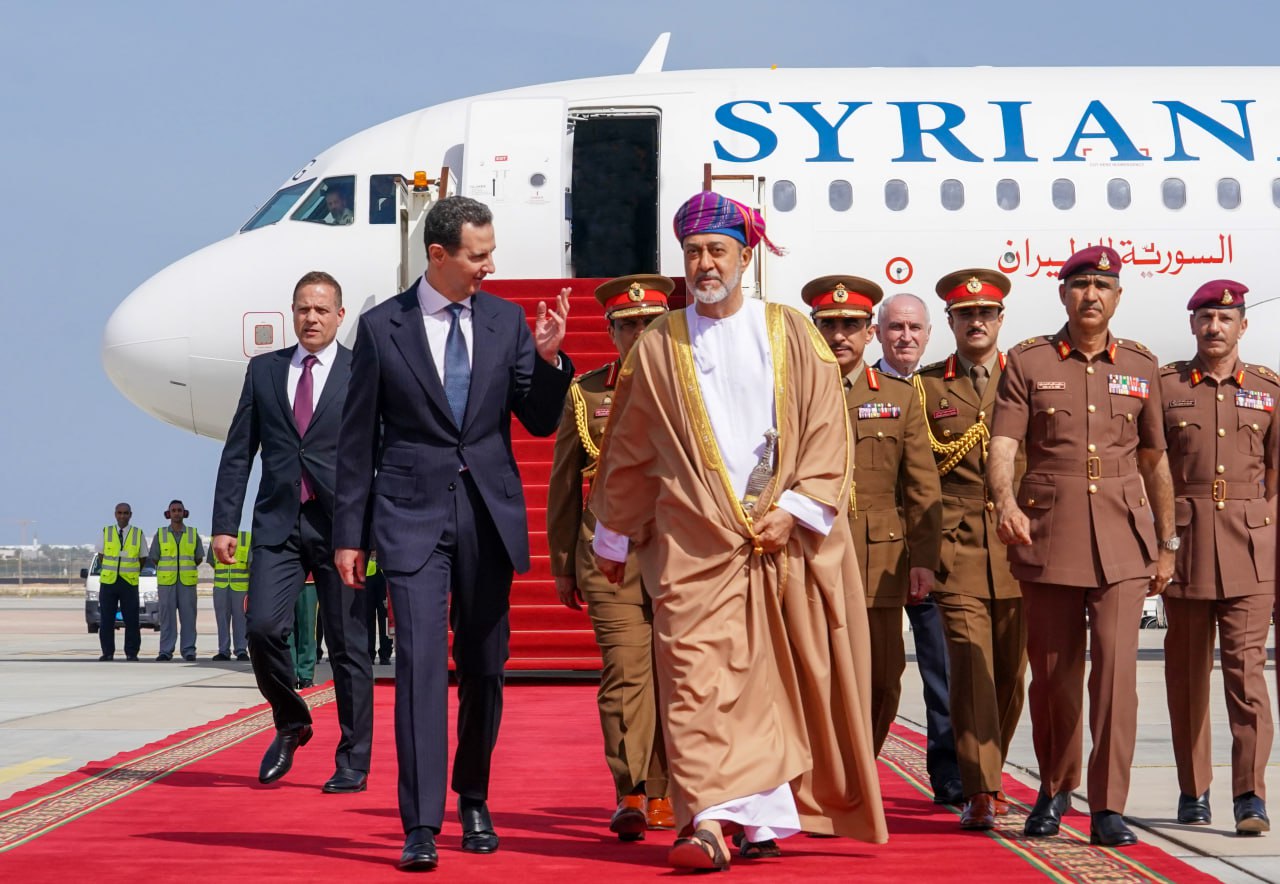 Президент Сирии Башар Асад и султан Омана Хейсам бен Тарик. Февраль 2023 года