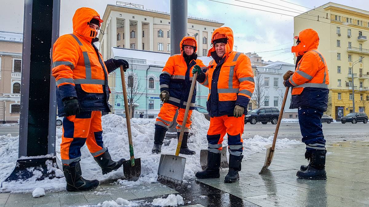 Уборка снега