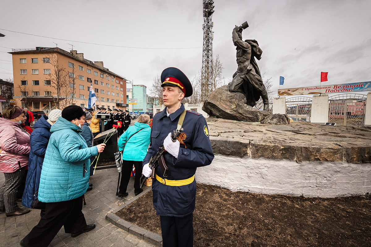 В честь празднования 77-й годовщины Победы в Великой Отечественной войне во всех округах Мурманска проходят патриотические акции