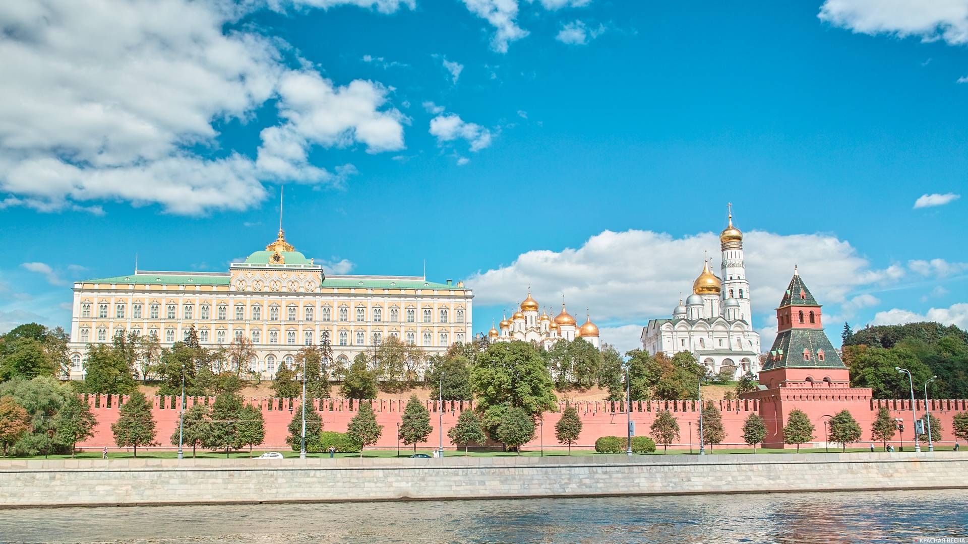 Кремль. Вид с реки. Москва.