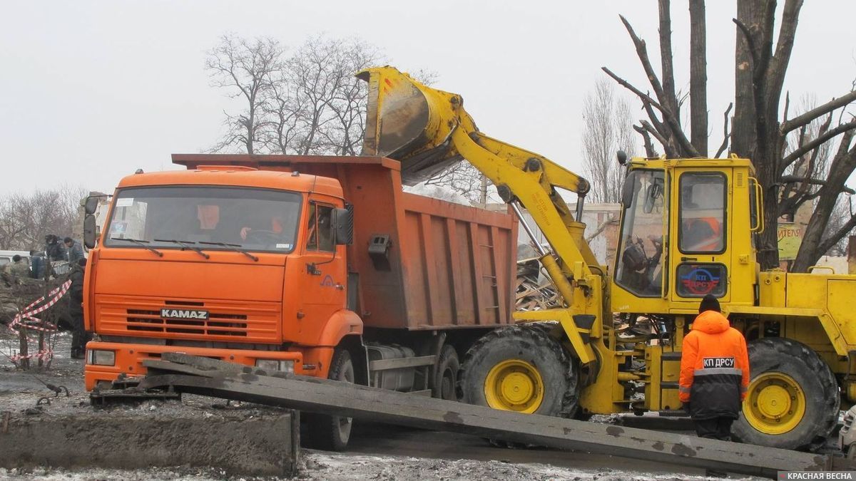 Восстановление после обстрела. Донецк. ДНР.