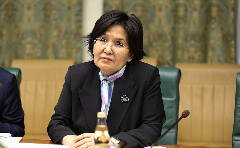 Посол Киргизии в России Гульнара – Клара Самат