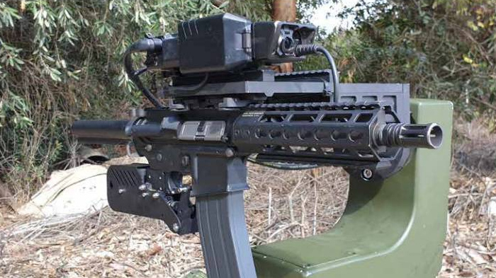 Легкая дистанционно управляемая боевая система SMASH HOPPER производства израильской фирмы Smart Shooter 