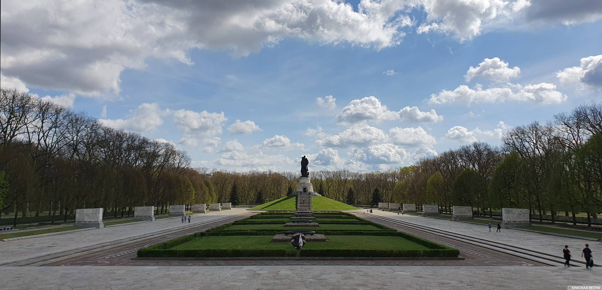 Панорама мемориального комплекса Трептов-парк