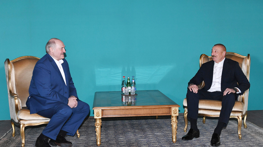  Президент Белоруссии Александр Лукашенко и президент Азербайджана Ильхам Алиев 