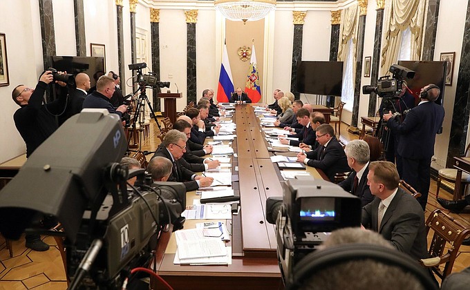 Совещание с членами Правительства