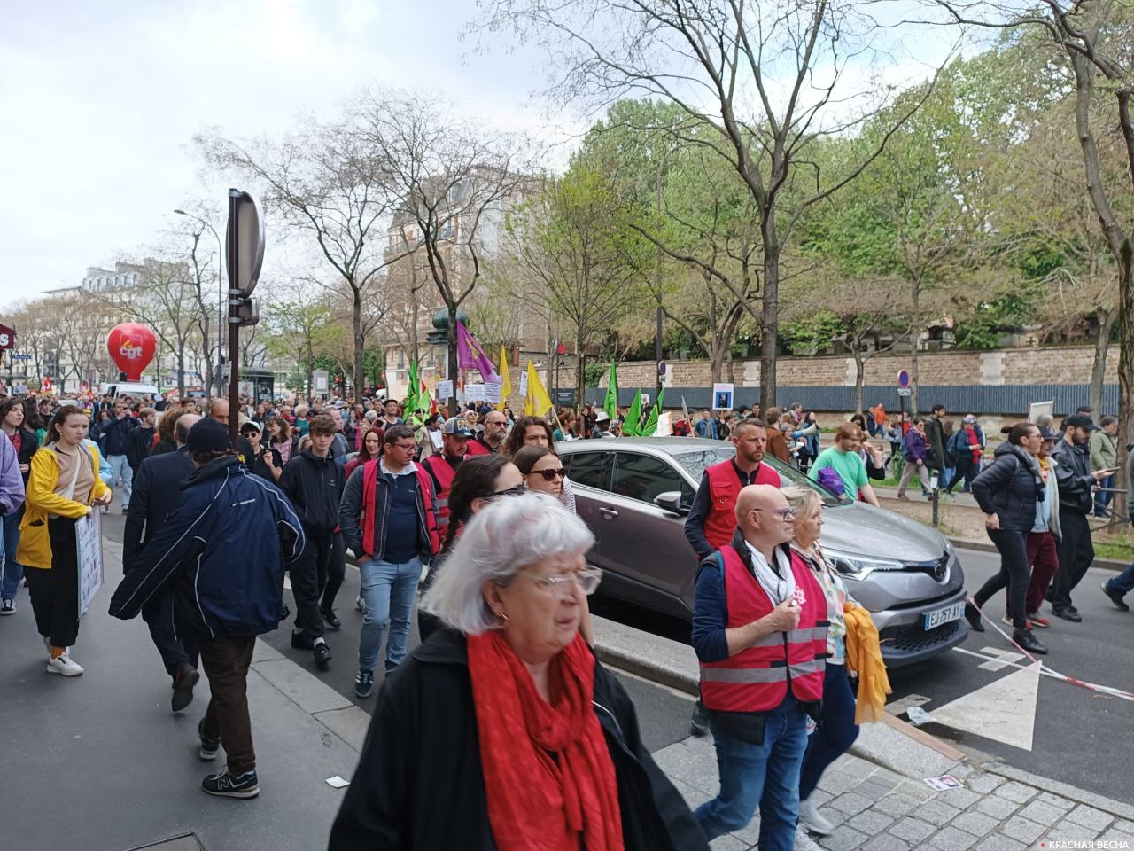 Первомайское шествие. Париж