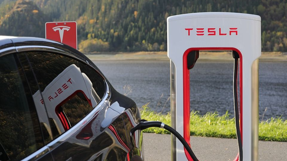 Заправка для электроавтомобилей Tesla