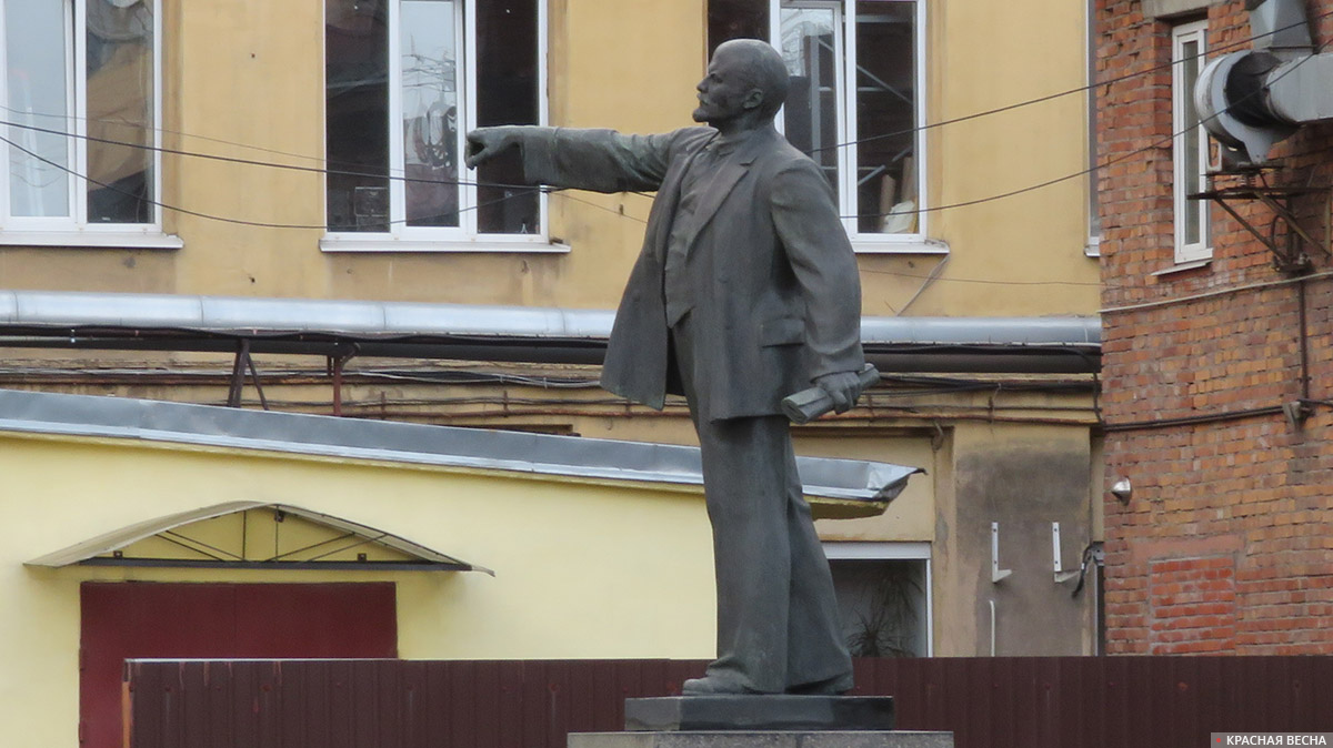 Памятник Ленину на Ломаной улице, 11Ш. Санкт-Петербург. 07.11.2021