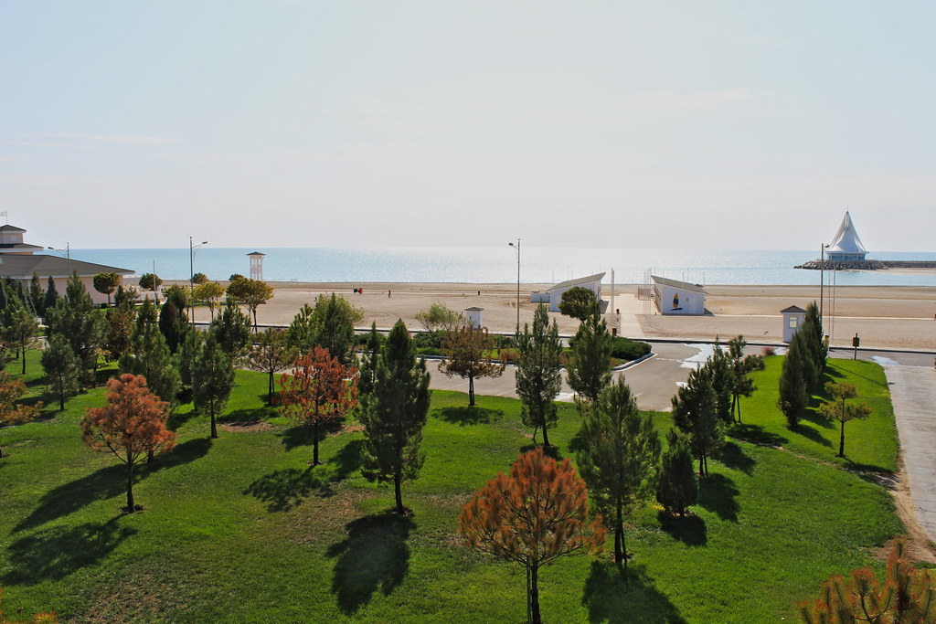 Туркменский курорт на Каспийском море «Аваза»