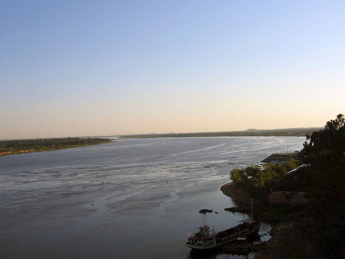 Река Парагвай на уровне Асунсьона