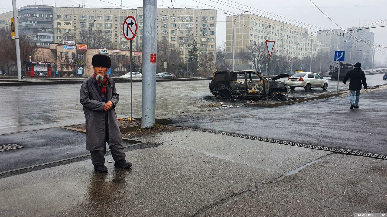 В Алма-Ате началось усиленное патрулирование улиц — ТАСС | ИА Красная Весна