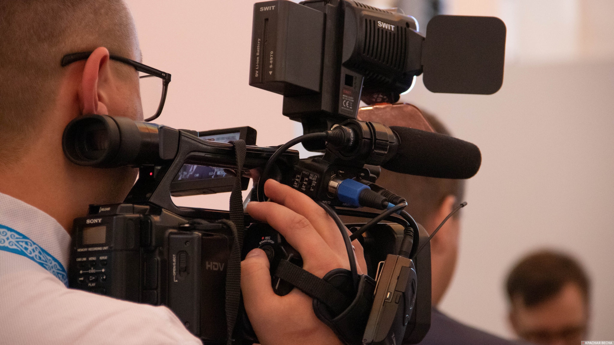 Журналисты