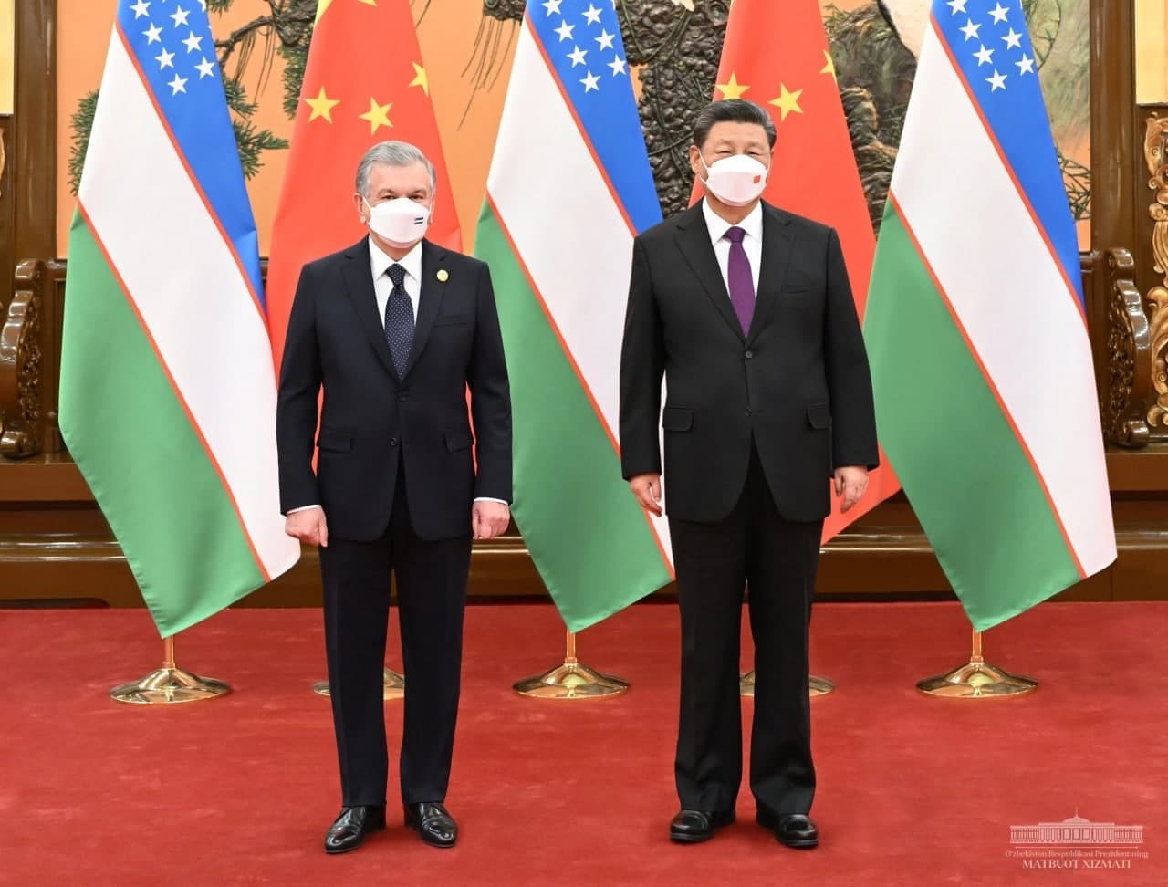 Главы Узбекистана Шавкат Мирзиёев и Китая Си Цзиньпин
