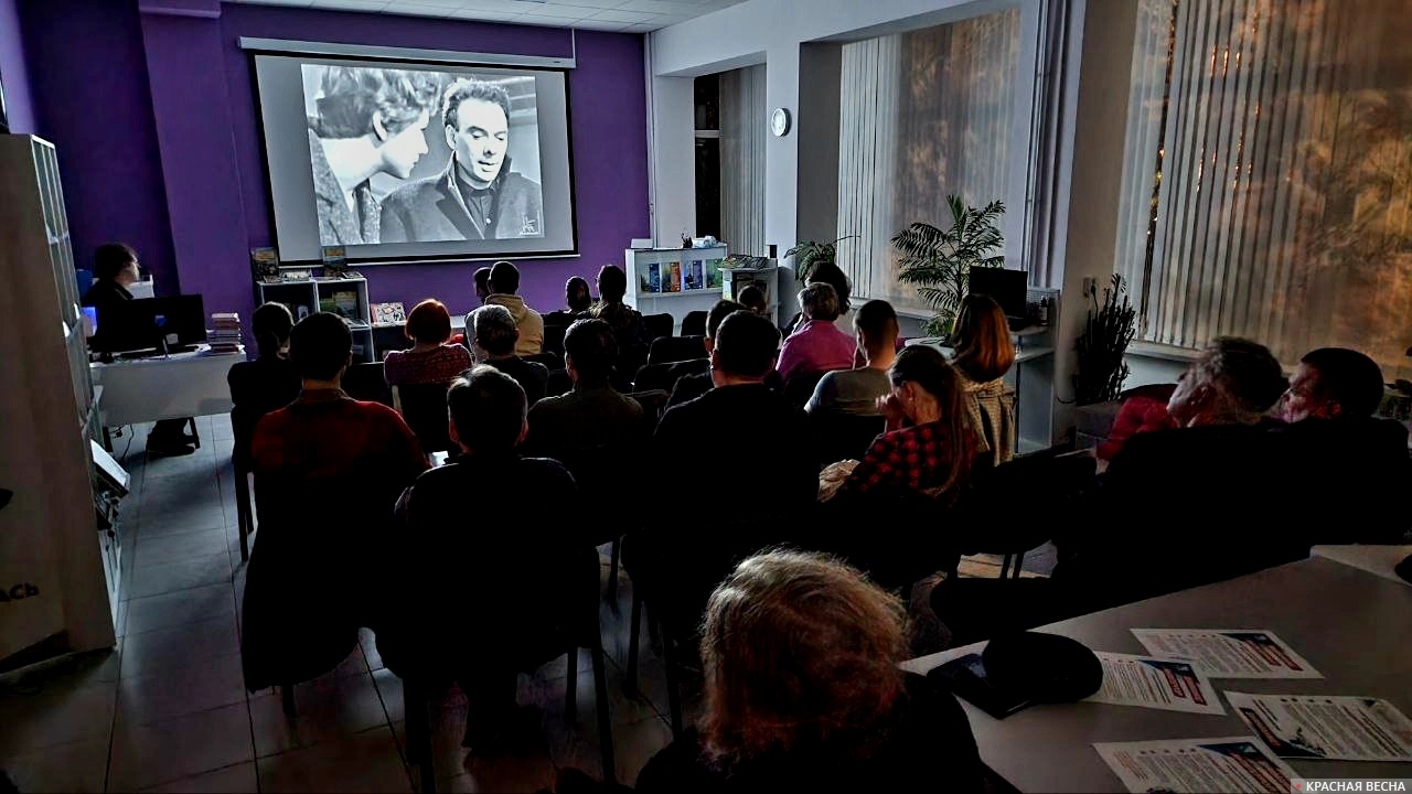 Показ фильма Михаила Ромма «9 дней одного года» в Севастополе