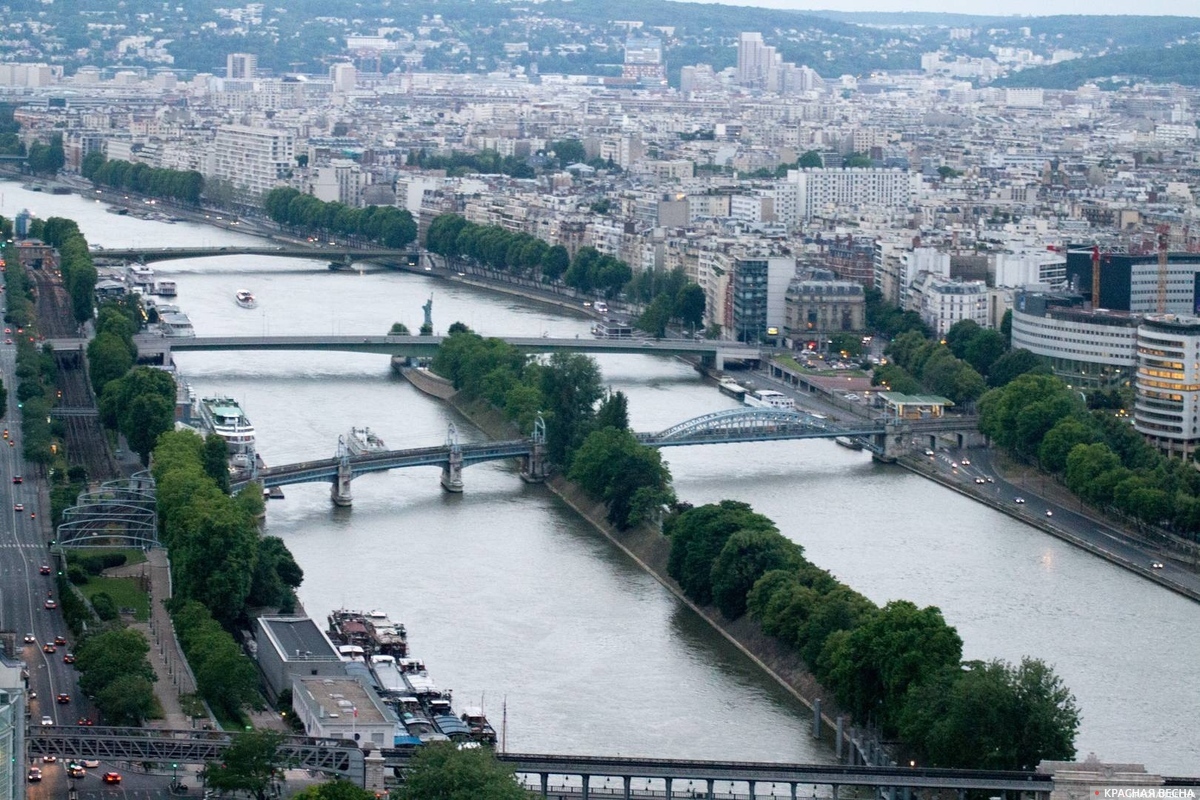 Река Сена. Париж. Франция