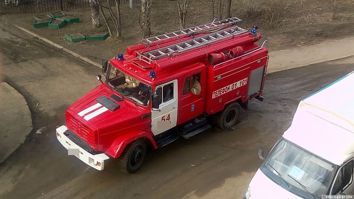 В Кузбассе загорелся жилой дом на площади 1 тыс. кв. метров | ИА Красная  Весна