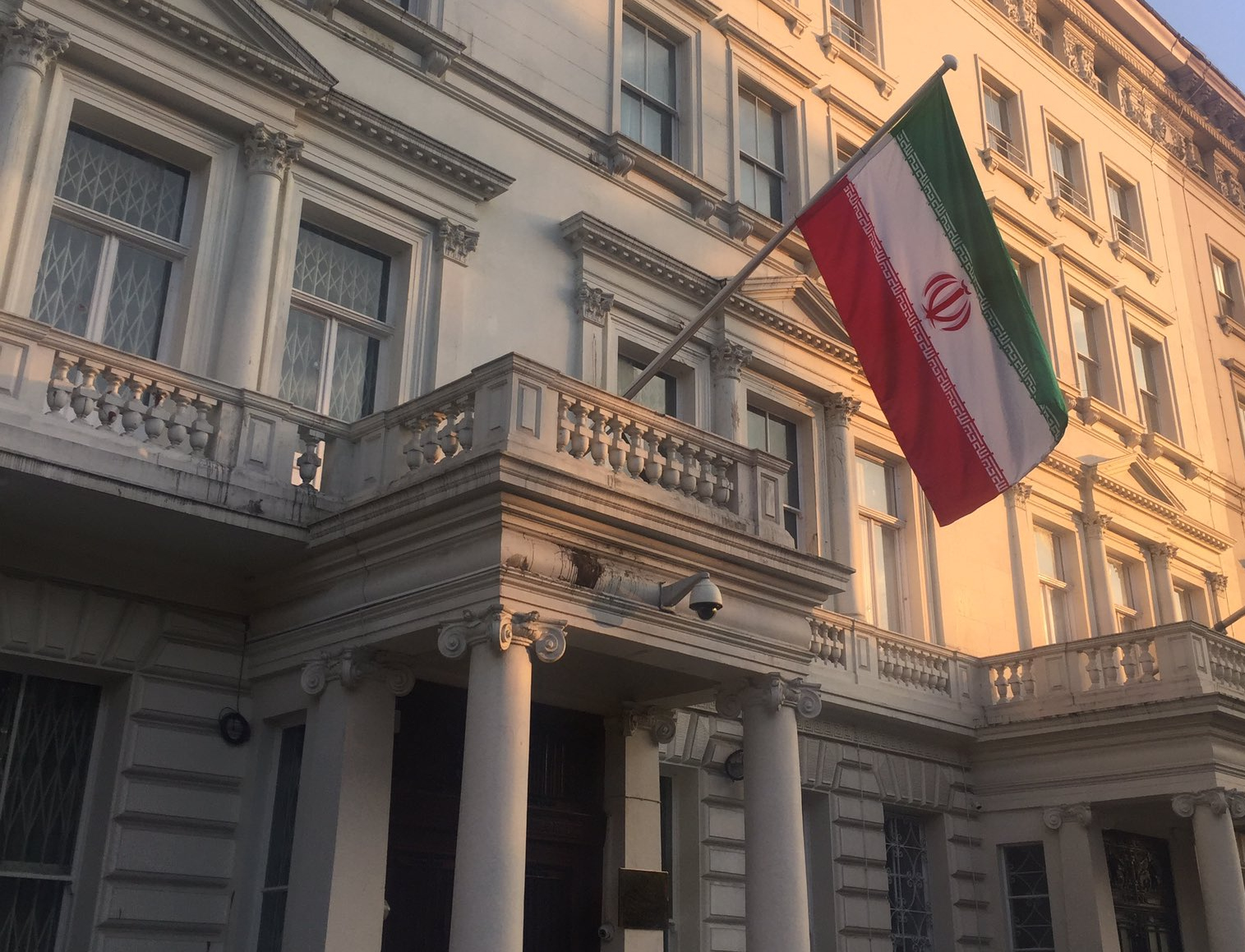 Посольство Иран в Великобритании