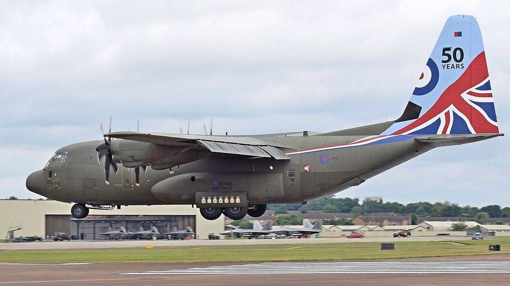 Самолет C-130J Super Hercules