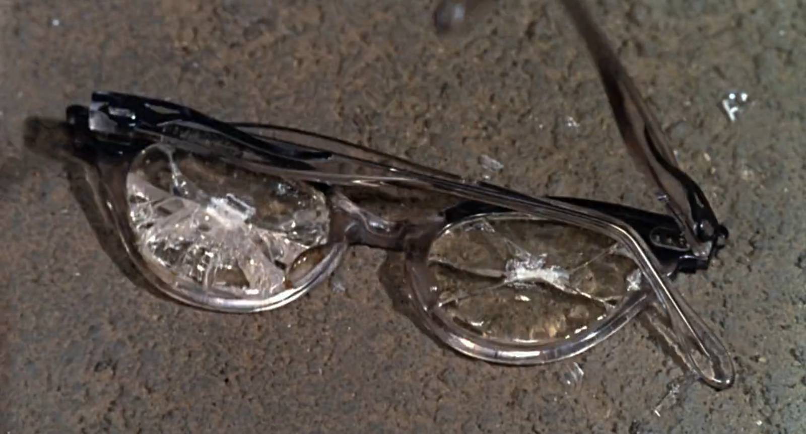 Разбитые очки