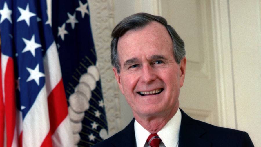 Джордж Буш (старший)