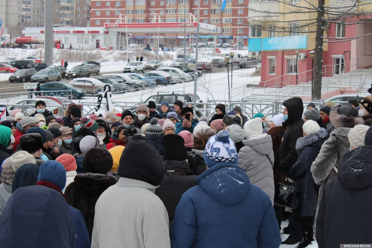 Митинг против системы QR-кодов в Первоуральске