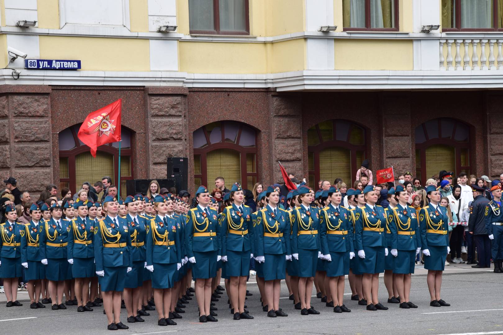 Парад в честь Дня Победы в Донецке