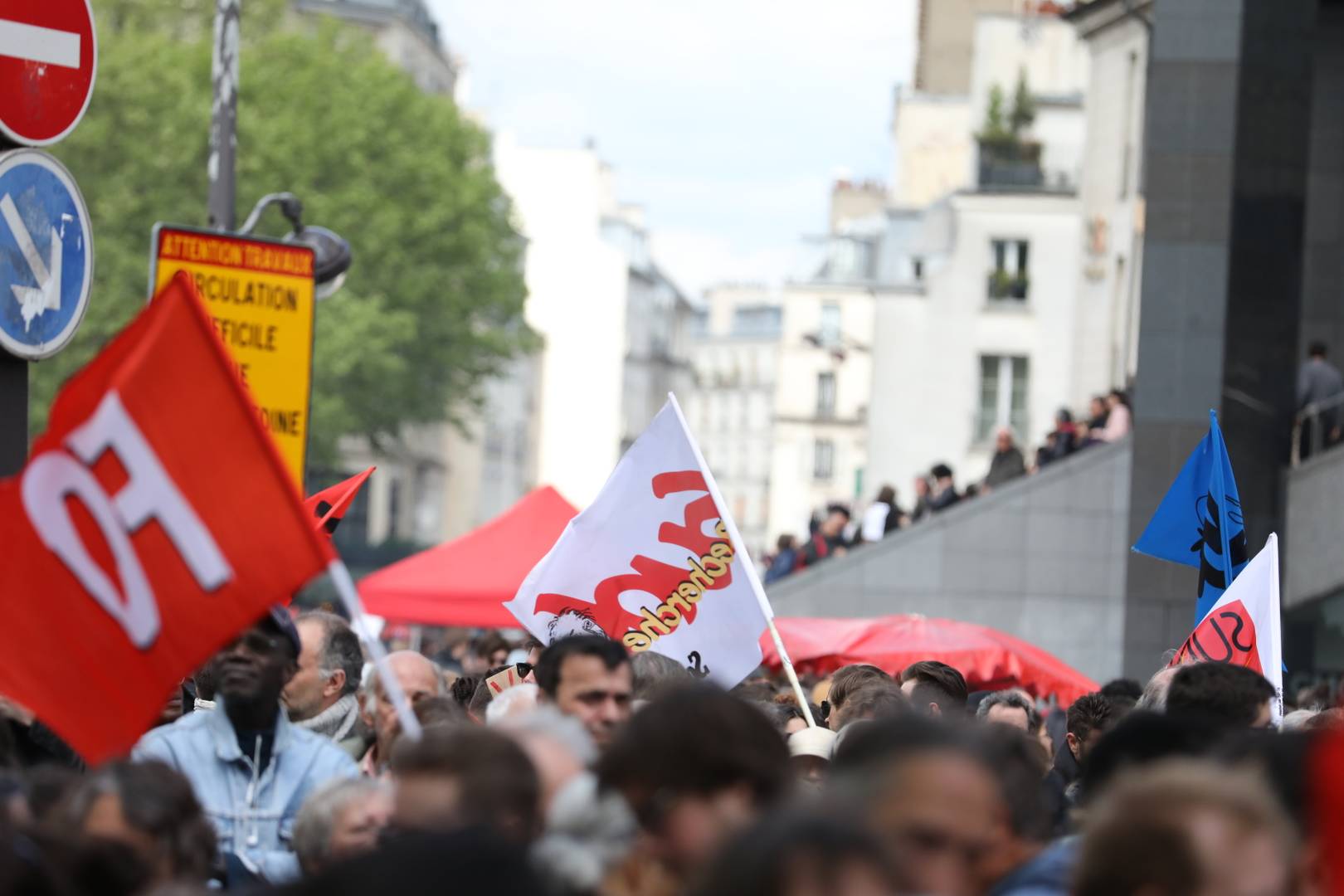 Парижское шествие в День солидарности трудящихся, Франция, 1 мая
