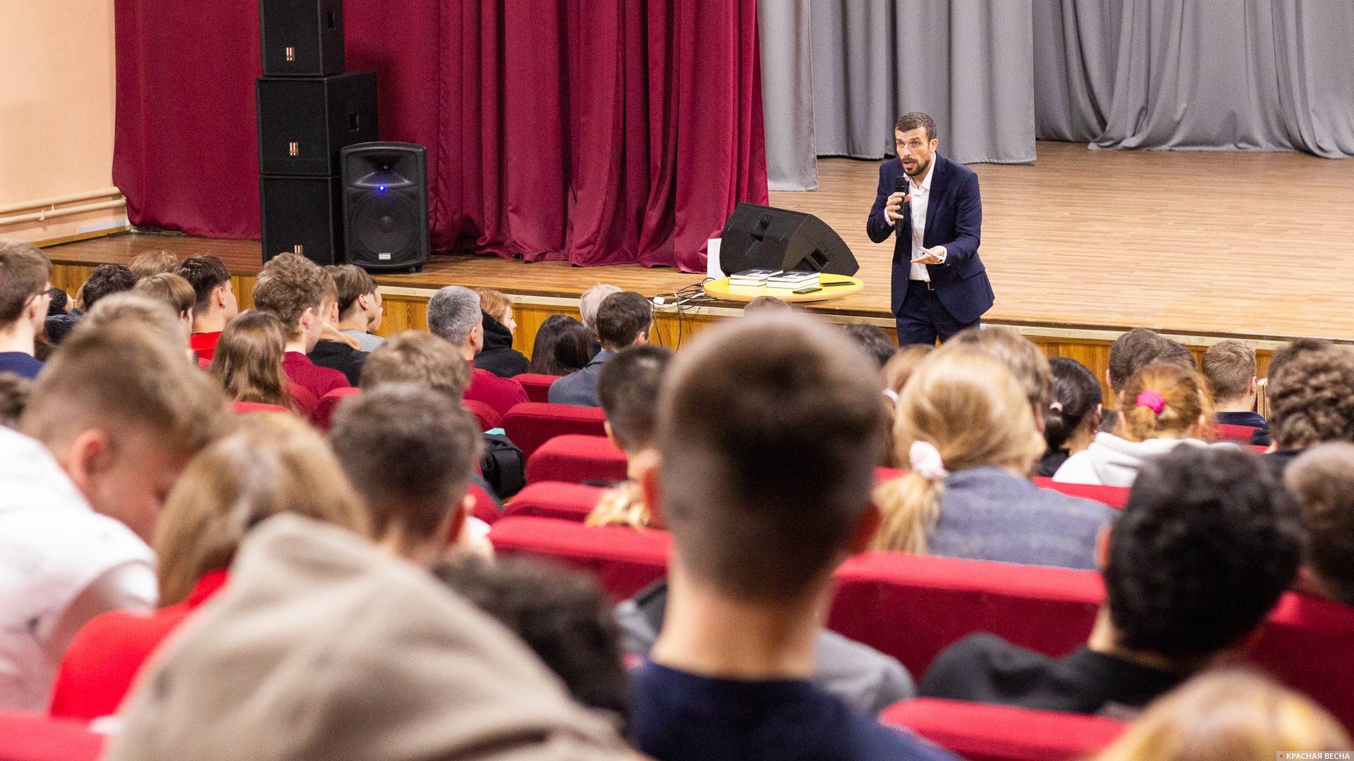 Андрей Берсенев на открытой лекции для студентов и преподавателей Государственного университета «Дубна»