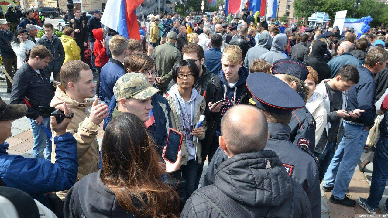 Несогласованный митинг в Хабаровске