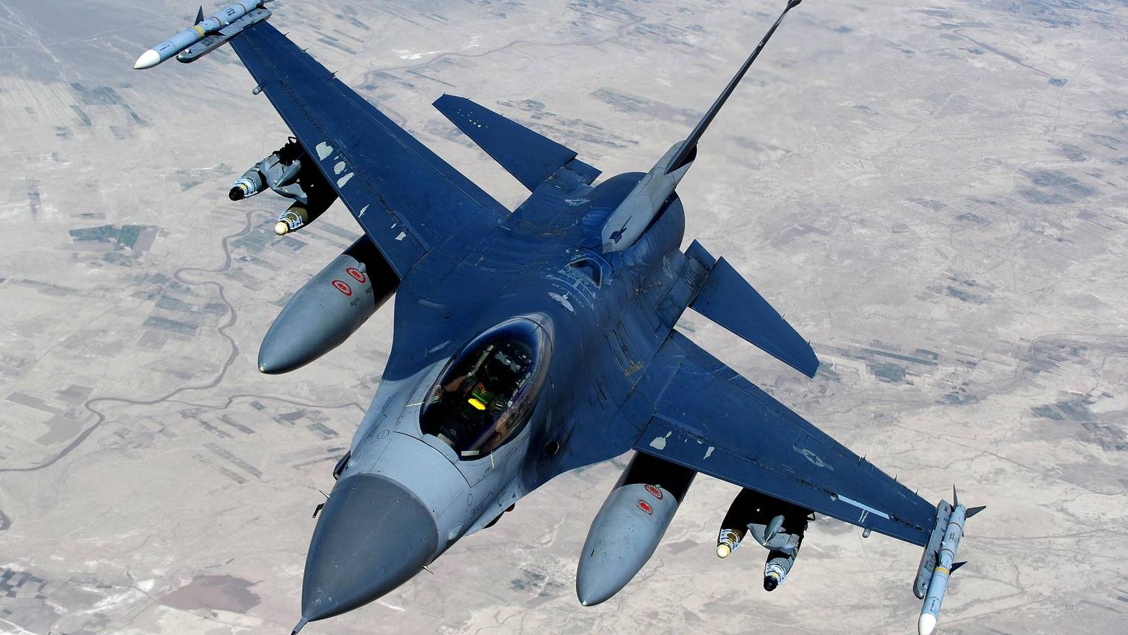 F-16 Fighting Falcon