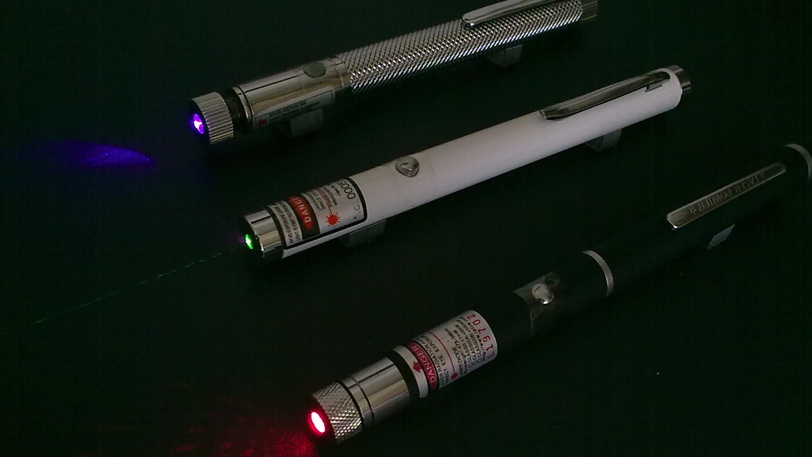 RGB-лазерная указка