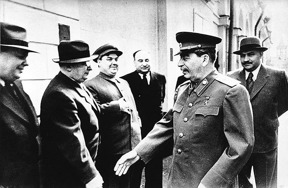 Л. Берия, Г. Маленков, И. Сталин, Л. Каганович. После 1945 г.