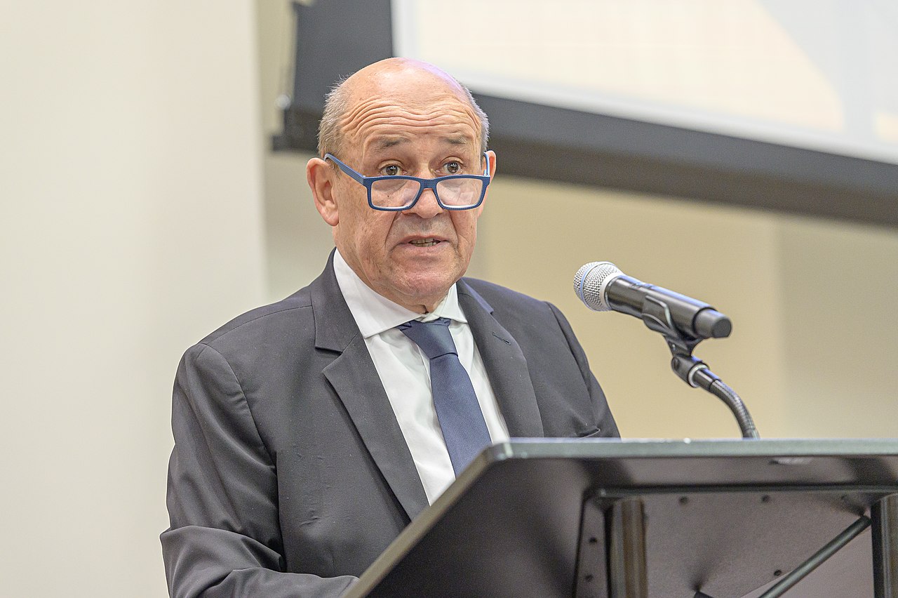 Жан-Ив Ле Дриан — Французский министр иностранных дел