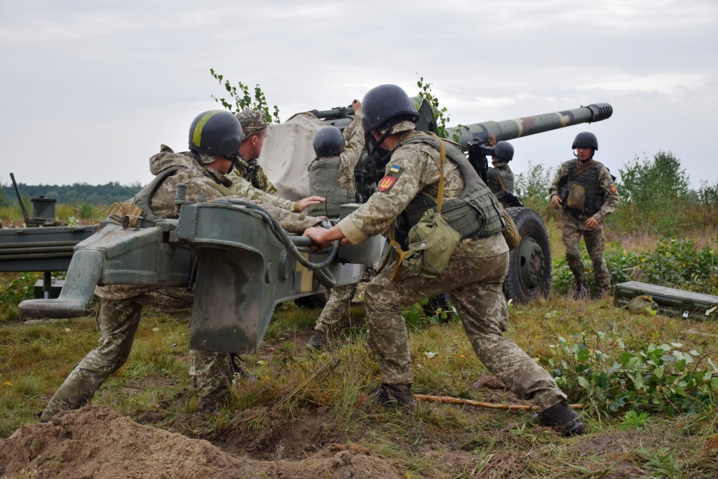 Украинские артиллеристы