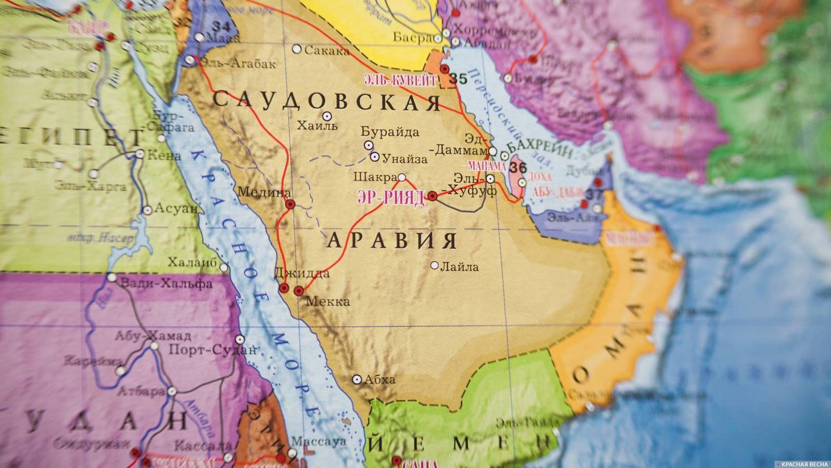 Саудовская аравия расположена. Столица Саудовской Аравии на карте. Аравийский полуостров Саудовская Аравия. Королевство Саудовская Аравия на карте. Саудовская Аравия на карте политической карте.