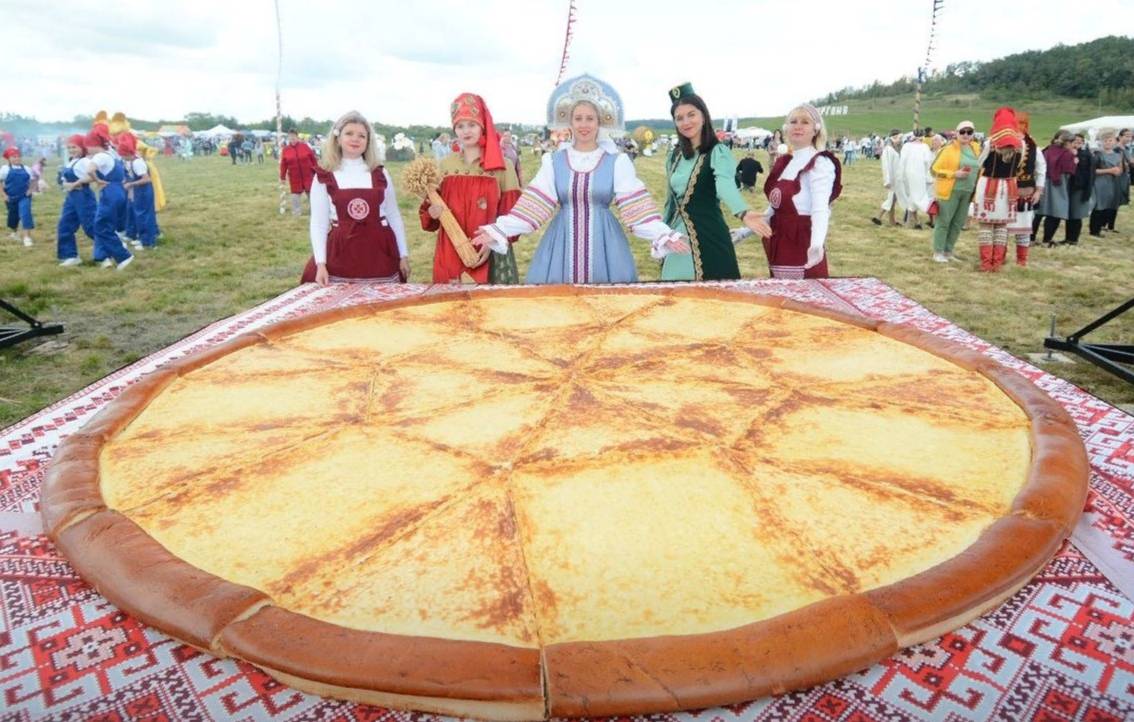Ватрушка «Кургоня» на рузаевском фестивале гостепреимства в Мордовии