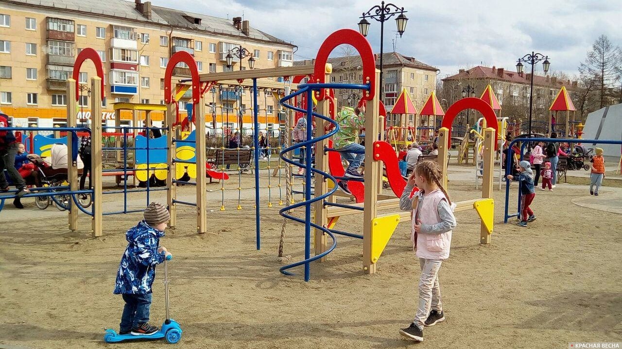 В ЦПКиО Екатеринбурга пообещали построить новую детскую площадку | ИА  Красная Весна