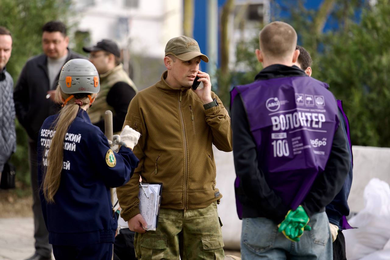 Работа волонтеров после взрыва в Севастополе