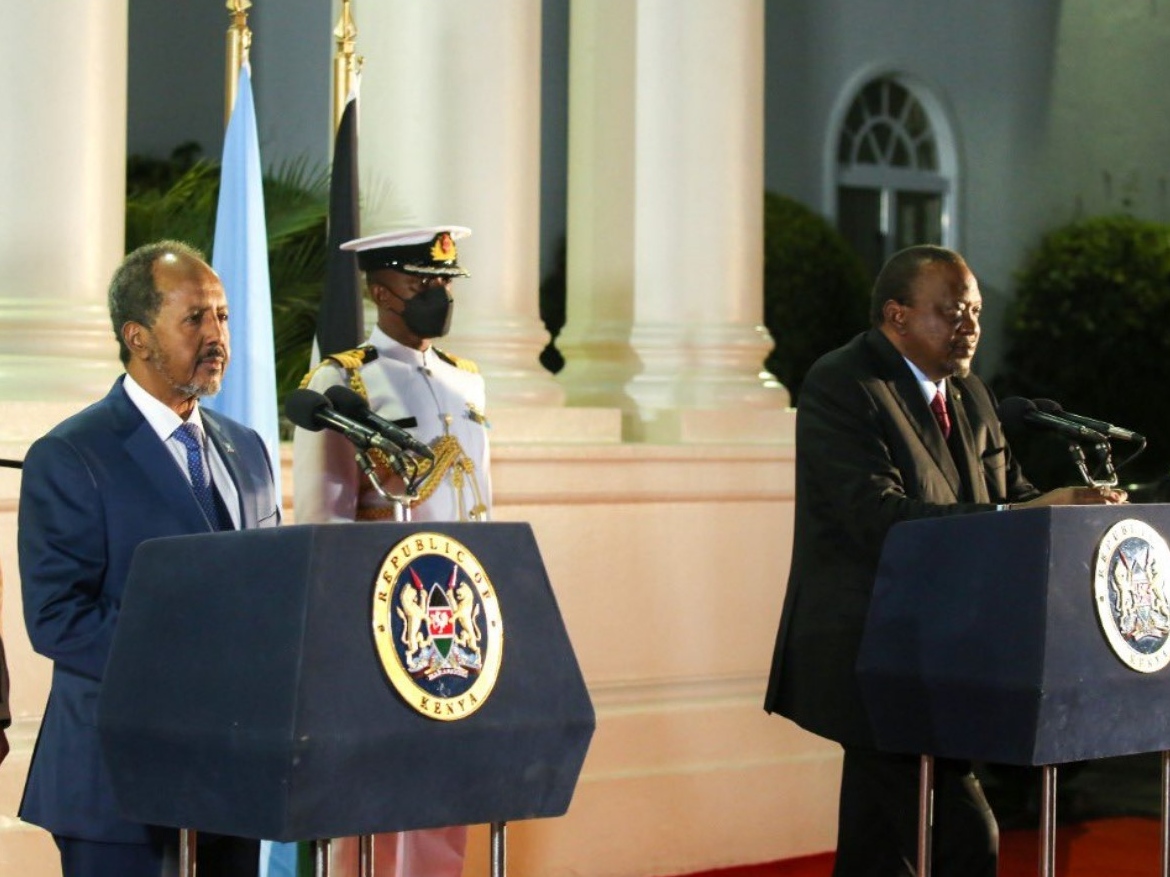 Президент Сомали Хасан Шейх Мохамуд и презиеднт Кении Ухуру Кеньятта